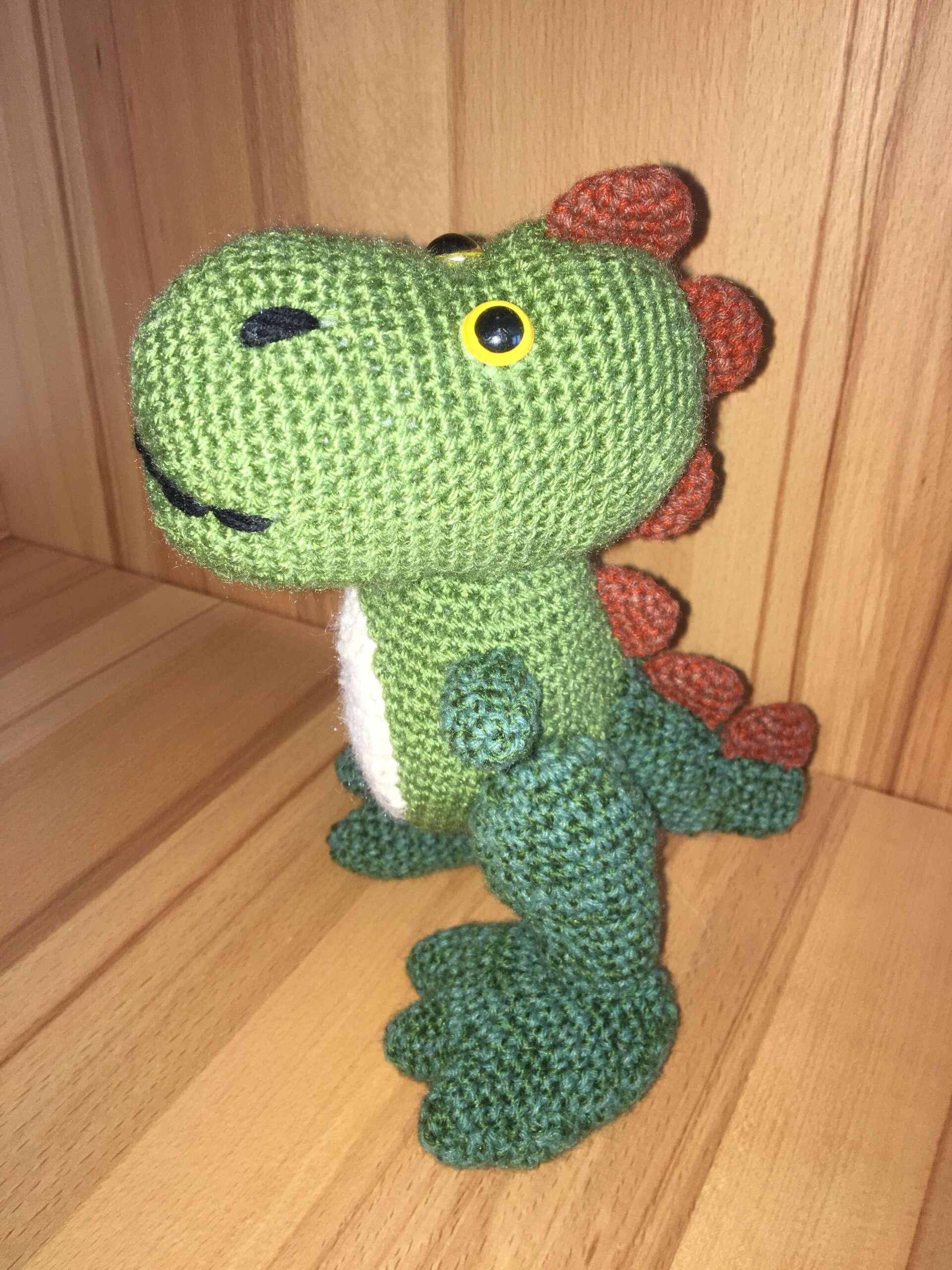 Frisch geschlüpfter Babydinosaurier
