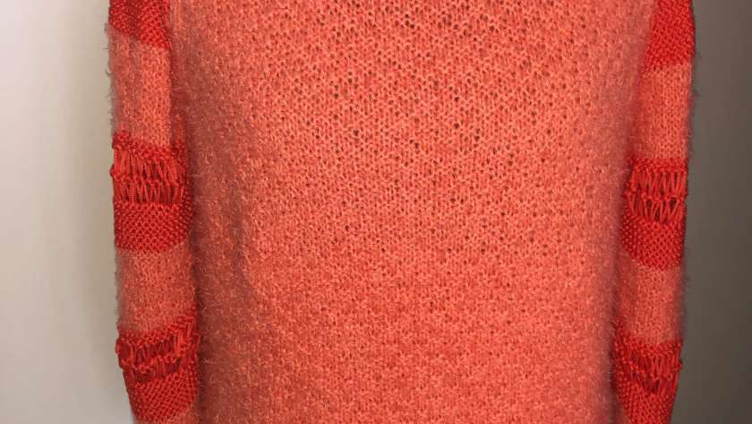 Raglanpullover um Mustermix