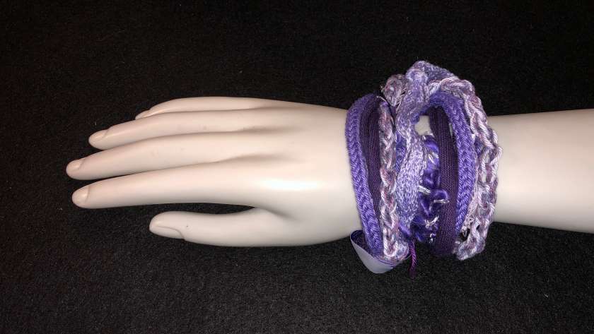 Dürfen wir vorstellen: Das Strickbandbangle