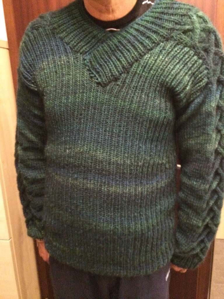 Pullover in Grüntönen